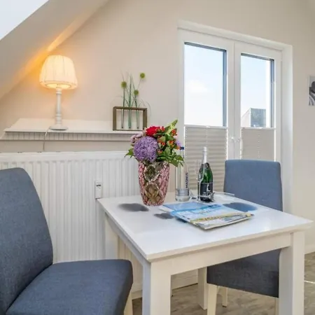 Strandnest 3 * Westerland